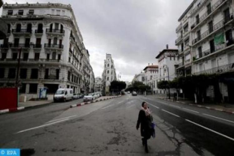 L'Algérie... de l'errance politique" à la décadence morale
